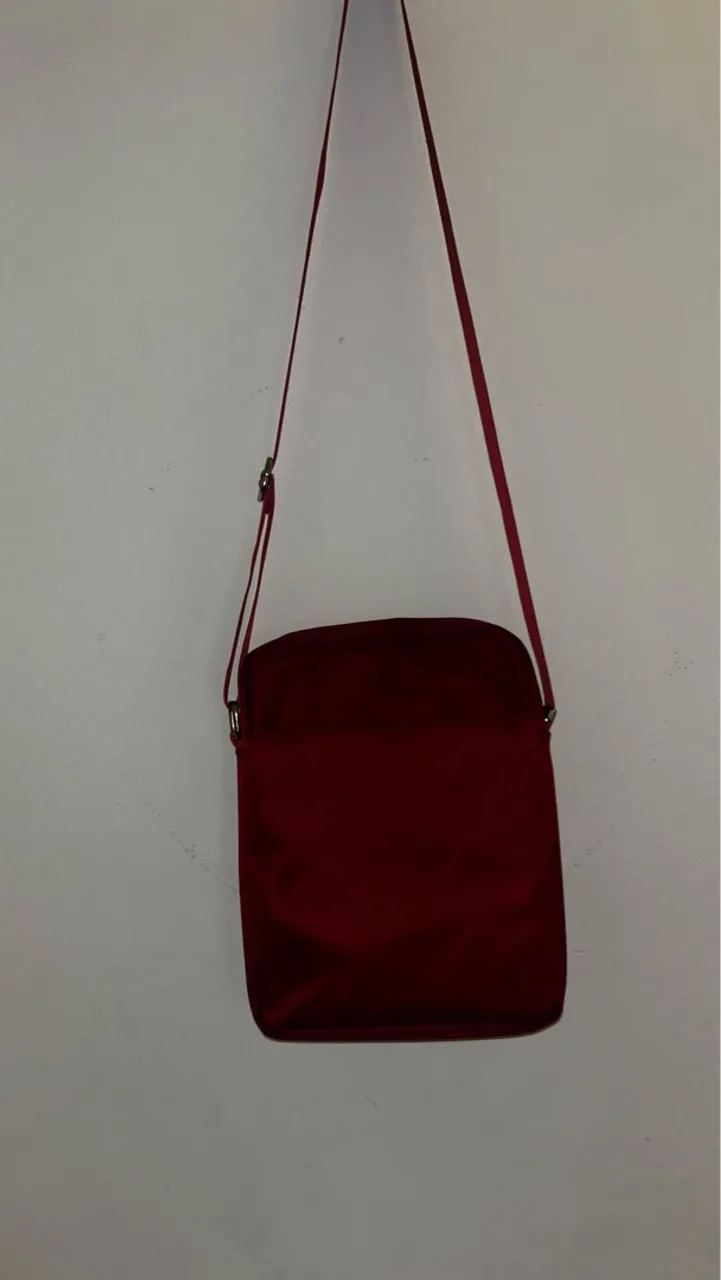 Bolsa de ombro vermelha