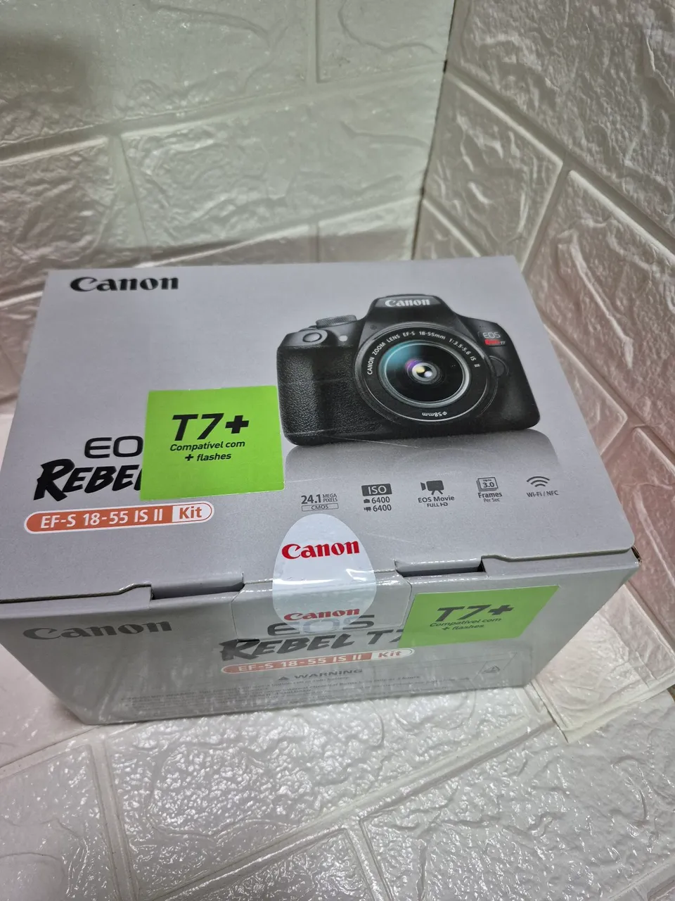 Canon EOS Rebel T7 - NOVA, + lente do kit