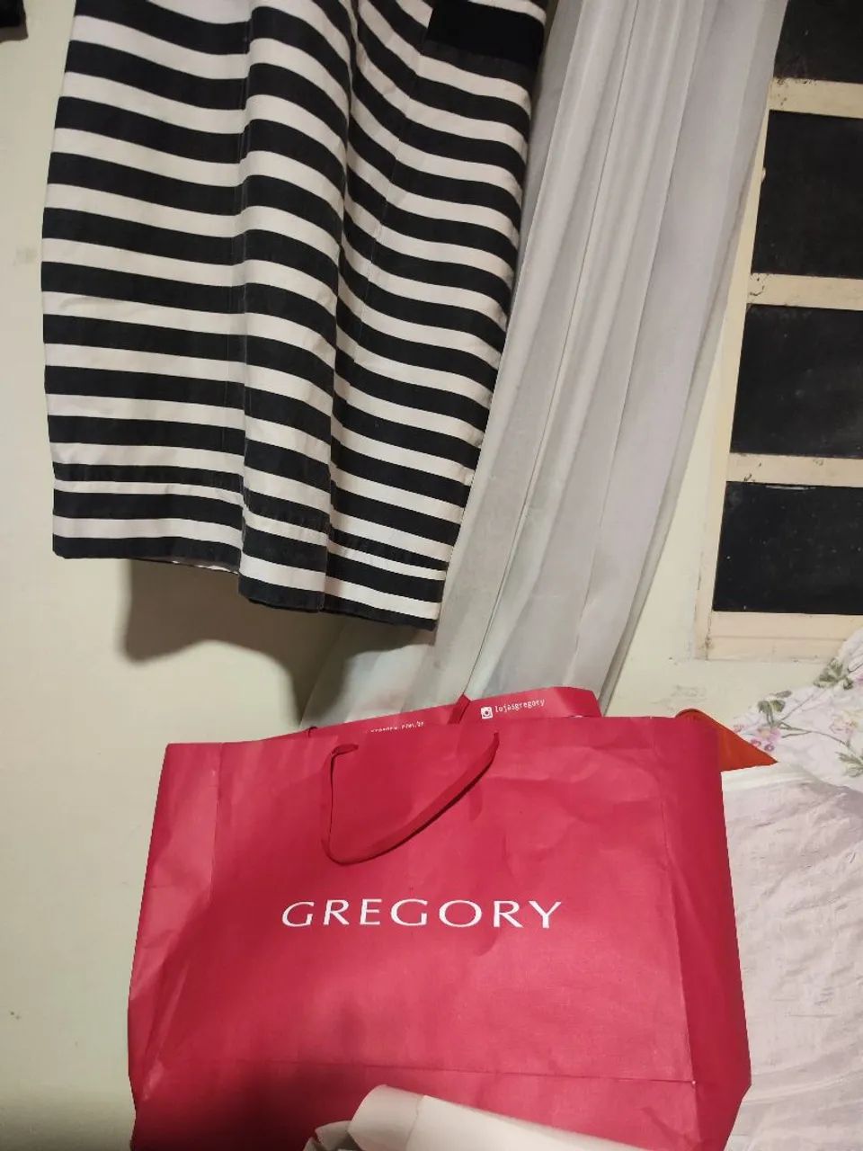 Vestido GREGORY listrado preto e branco - Foto 2