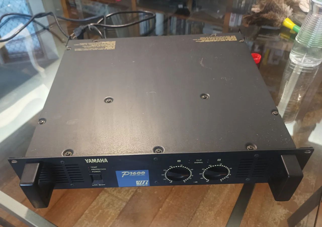 Amplificador Yamaha P1600 - Potente e de alta qualidade