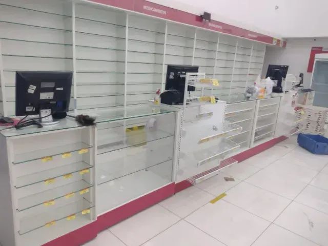 Móveis de loja/Móveis farmácia ATE 70 MTRS