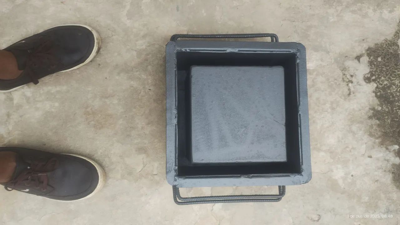 Formas para fazer bloco de cimento  - Foto 6