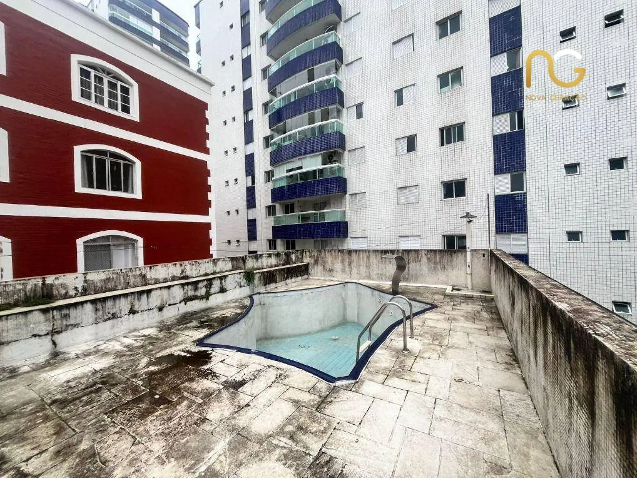 Cobertura com 3 dormitórios à venda, 279 m² por R$ 350.000,00 - Tupi - Praia Grande/SP