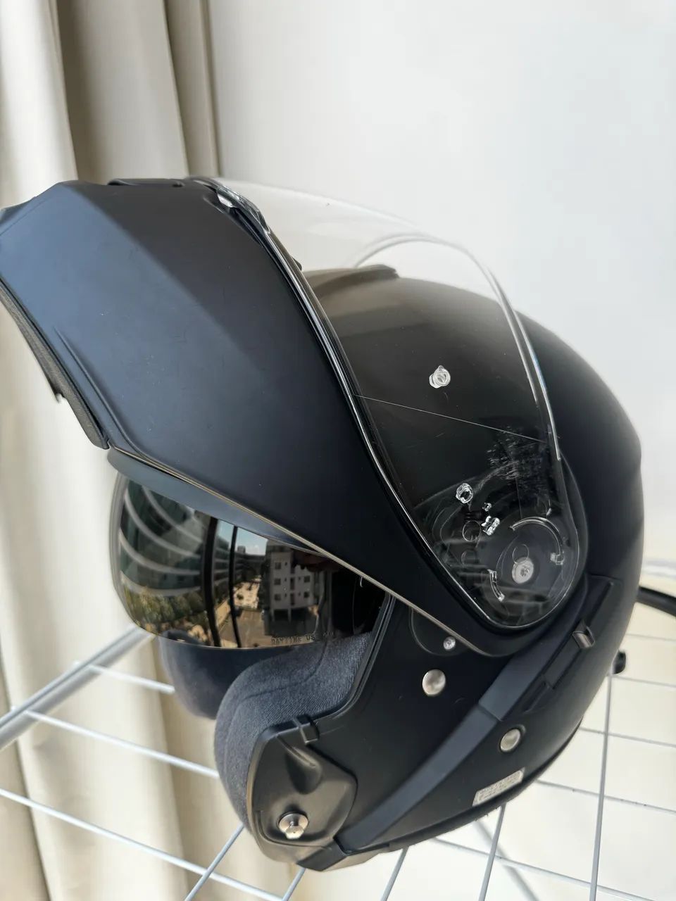 Capacete SHOEI NEOTEC TAM 60 zerado  - Foto 3