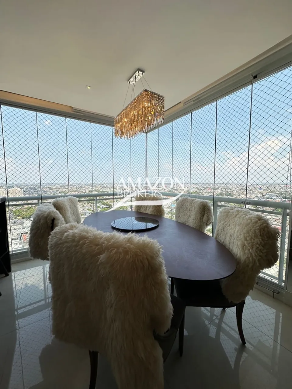 Residencial Everest - 132m2 - 02 suítes - 02 vagas - AP reformado - Vendo