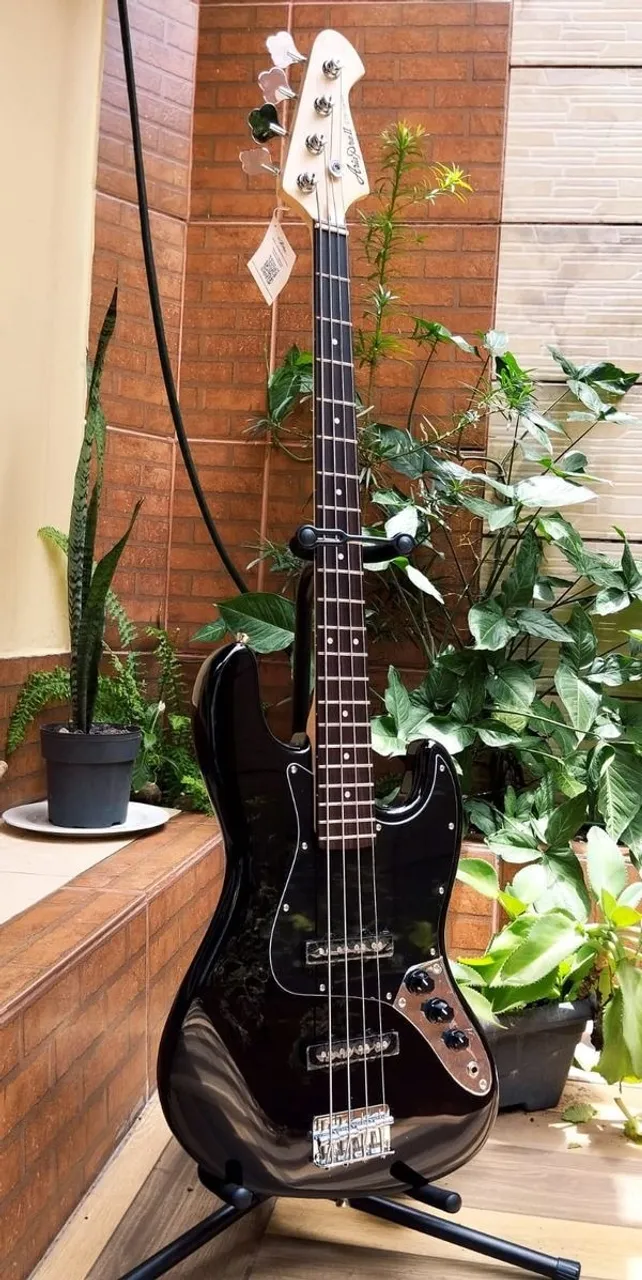 baixo aria pro II 4 cordas