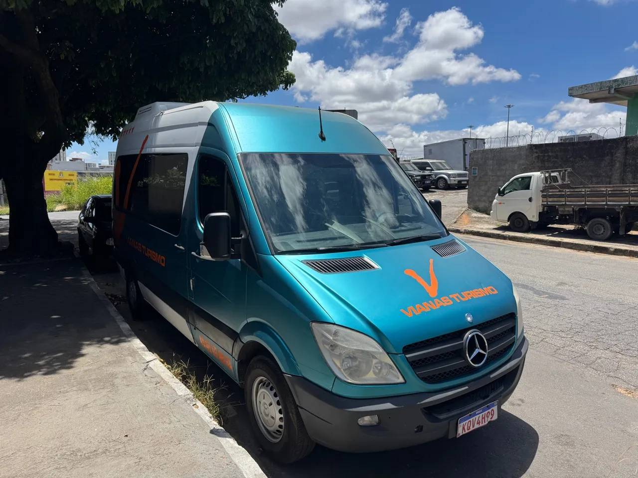Sprinter 415 T.A 2.2 Luxo 2014/2015