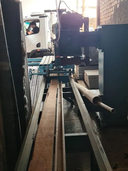 Torre tipo Grua e máquina de cortar granito - Foto 6