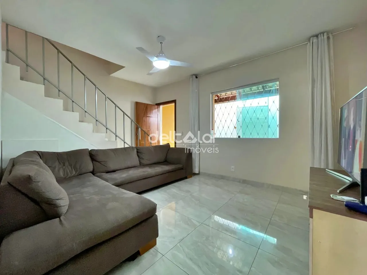 Casa à venda em condominio com 2 quartos e uma vaga coberta, Santa Mônica, Belo Horizonte,
