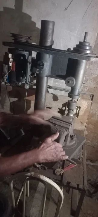 Máquina de Furar de Bancada Industrial - Foto 5