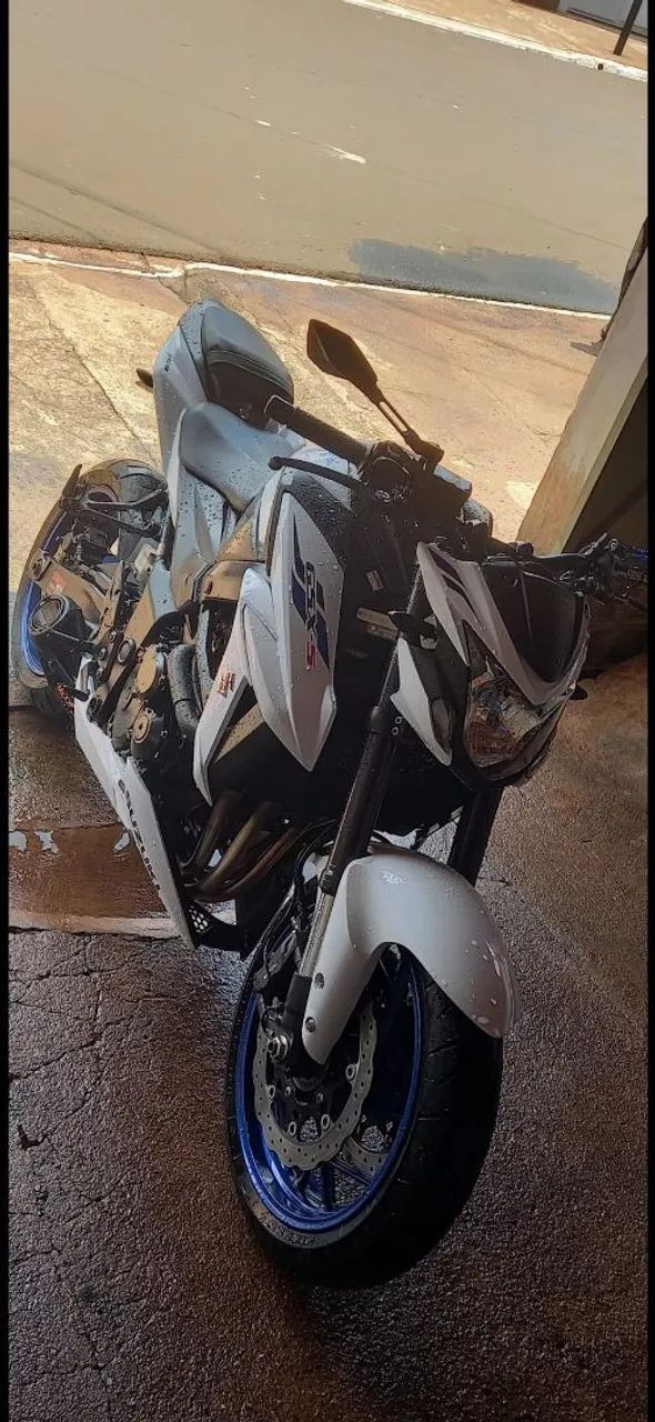 Gsxs 750