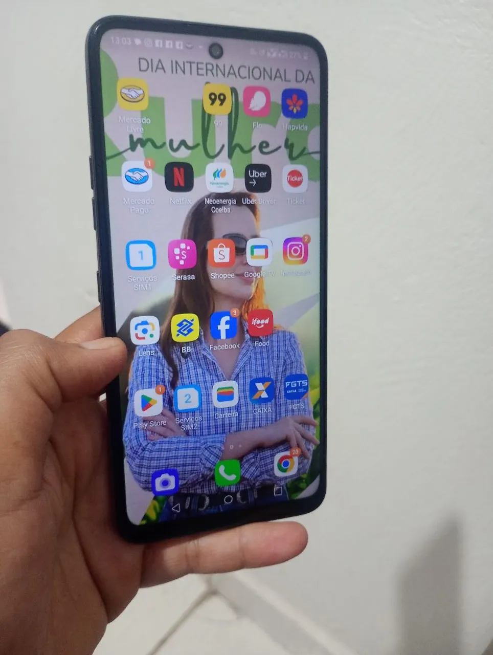 LG K52 sem Trinco , sem marca de uso .Todo Bom sem defeito.