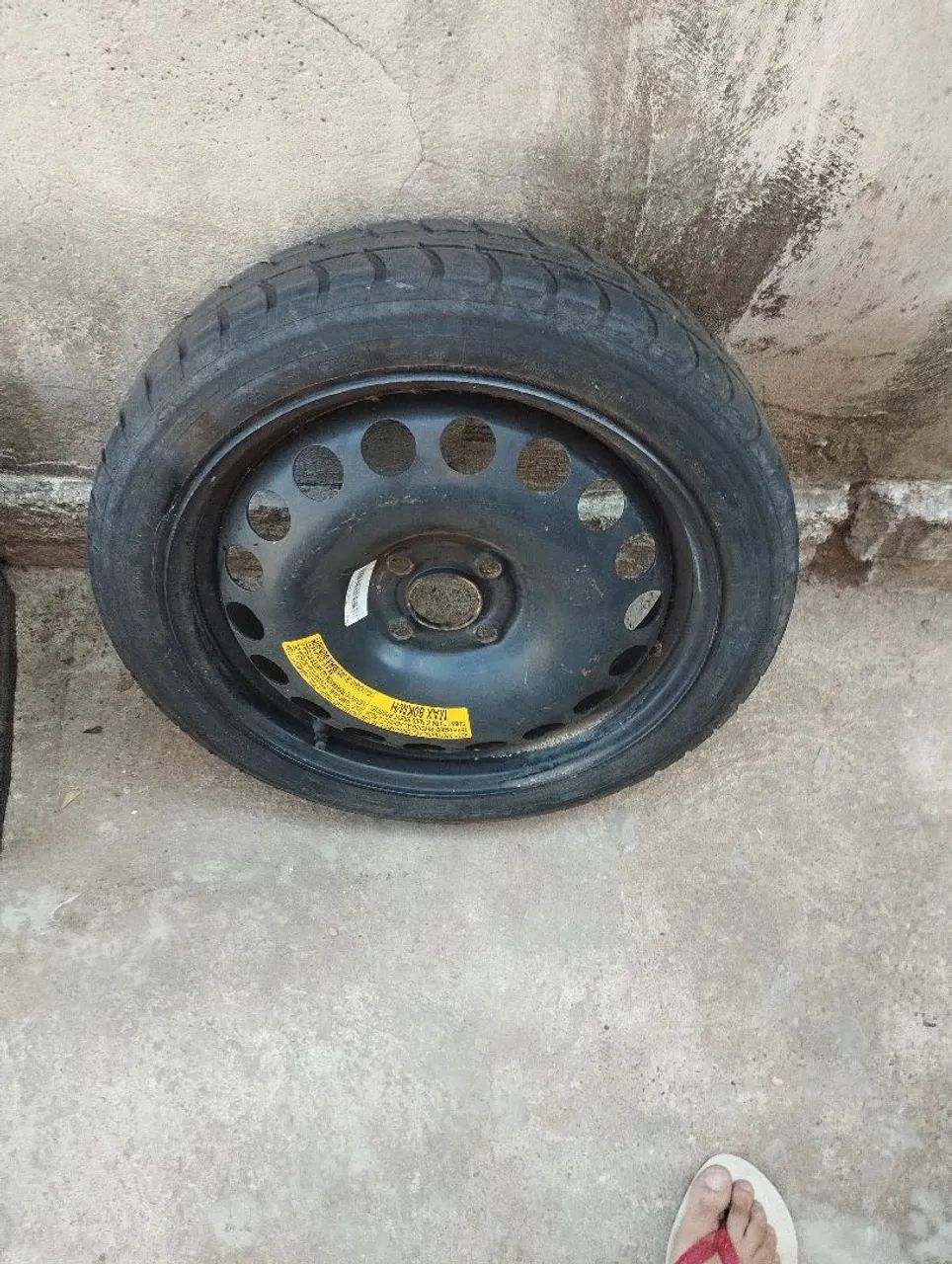Pneu estepe aro 15