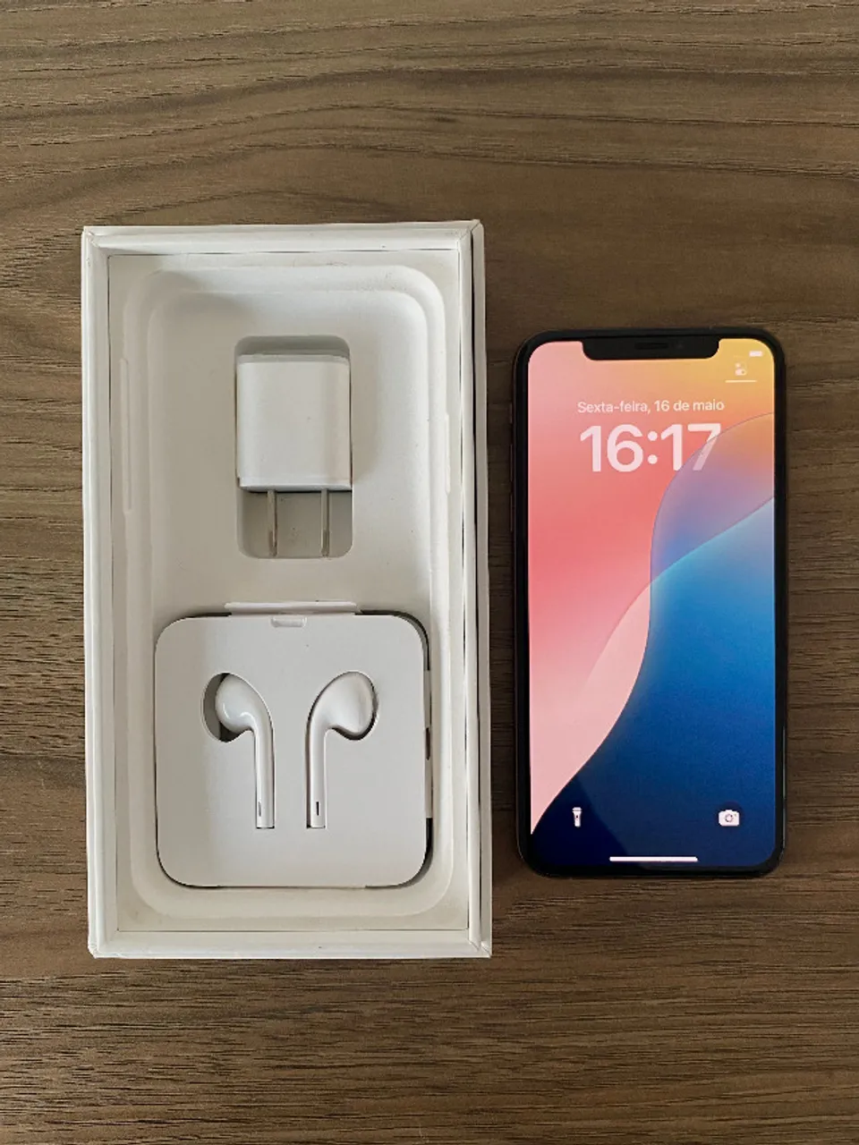 iPhone XS 256GB | Sem Detalhes | Funciona Tudo | Ótimo Estado | Saúde da Bateria 76%