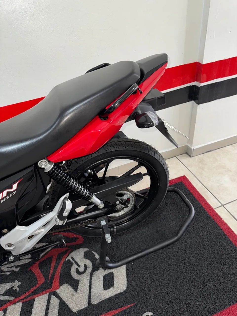CG FAN 160c 2023 MUITO NOVA     (PARCELAMOS EM 21x NO CARTÃO DE CRÉDITO) - Foto 3