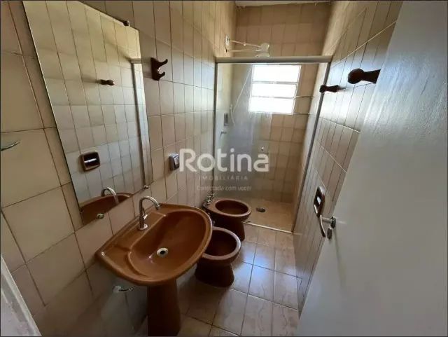 Ótima Casa 3 Quartos + Suíte - Localização bairro Cazeca próximo ao centro - Foto 4