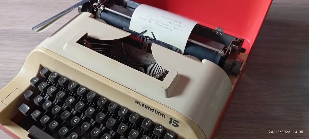MÁQUINA ESCREVER REMINGTON 15415081513648148481