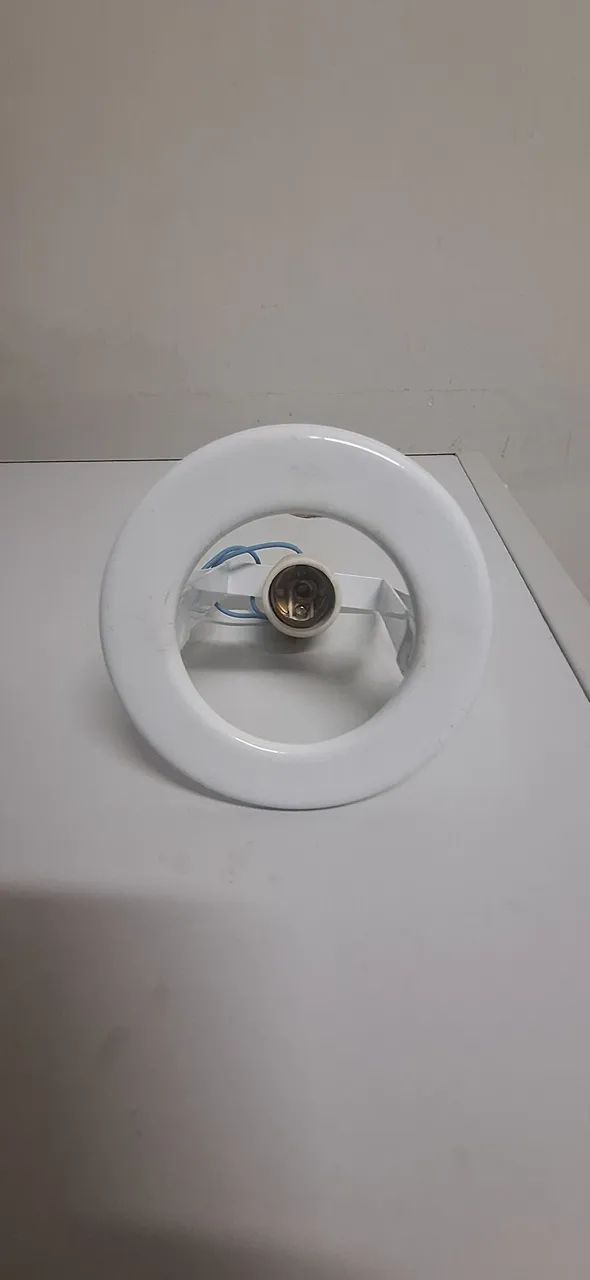 Luminária Circular para Teto no plástico