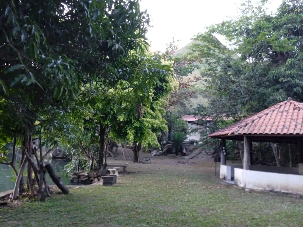 RANCHO REPRESA PEIXOTO MUNICÍPIO SACRAMENTO  - Foto 2