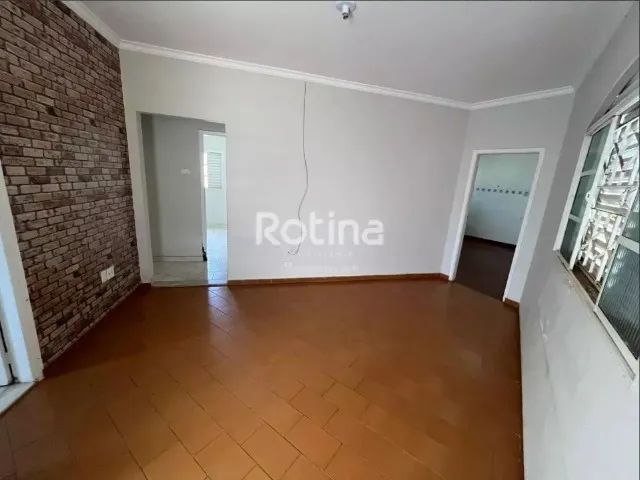 Ótima Casa 3 Quartos + Suíte - Localização bairro Cazeca próximo ao centro - Foto 3