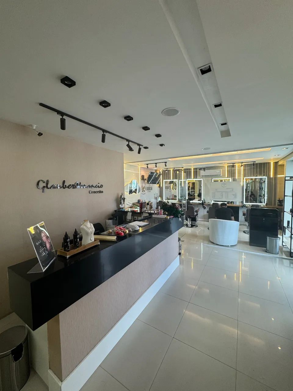 Salão e barbearia na cidade dos funcionários aluga cadeiras para cabeleireiros e barbeiros - Foto 5