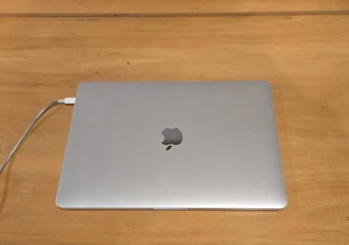 MacBook Pro 13" M1 (2020) - Excelente Estado! - Foto 2