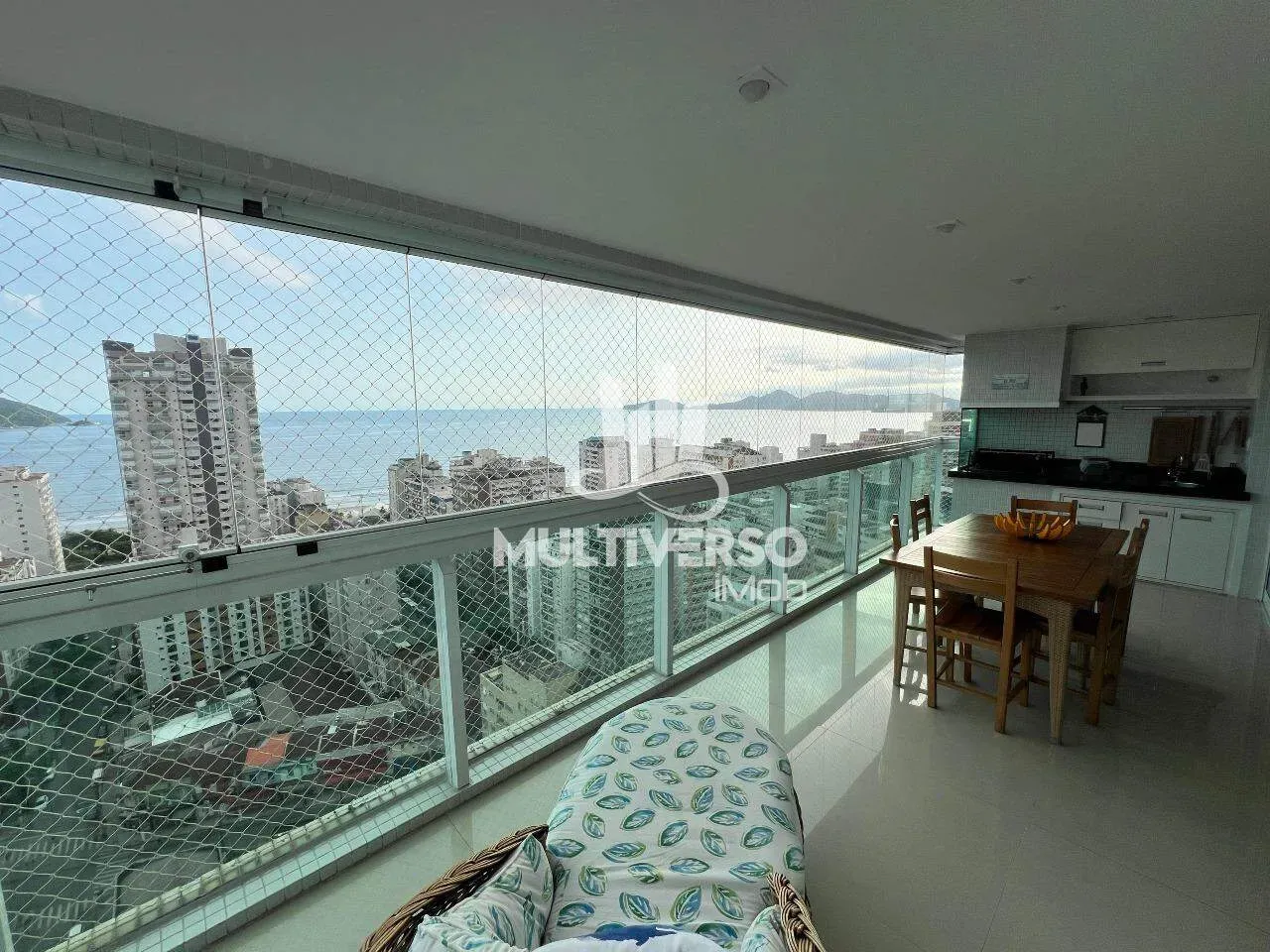 Comprar apartamento de 3 dormitório no Boqueirão em Santos