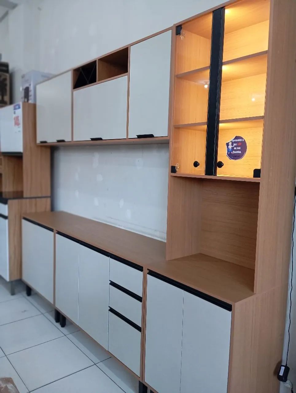 Cozinha da Poliman modulada Ravena com LED  - Foto 3