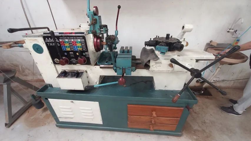Torno revolver AMA TRF-6 Raridade
