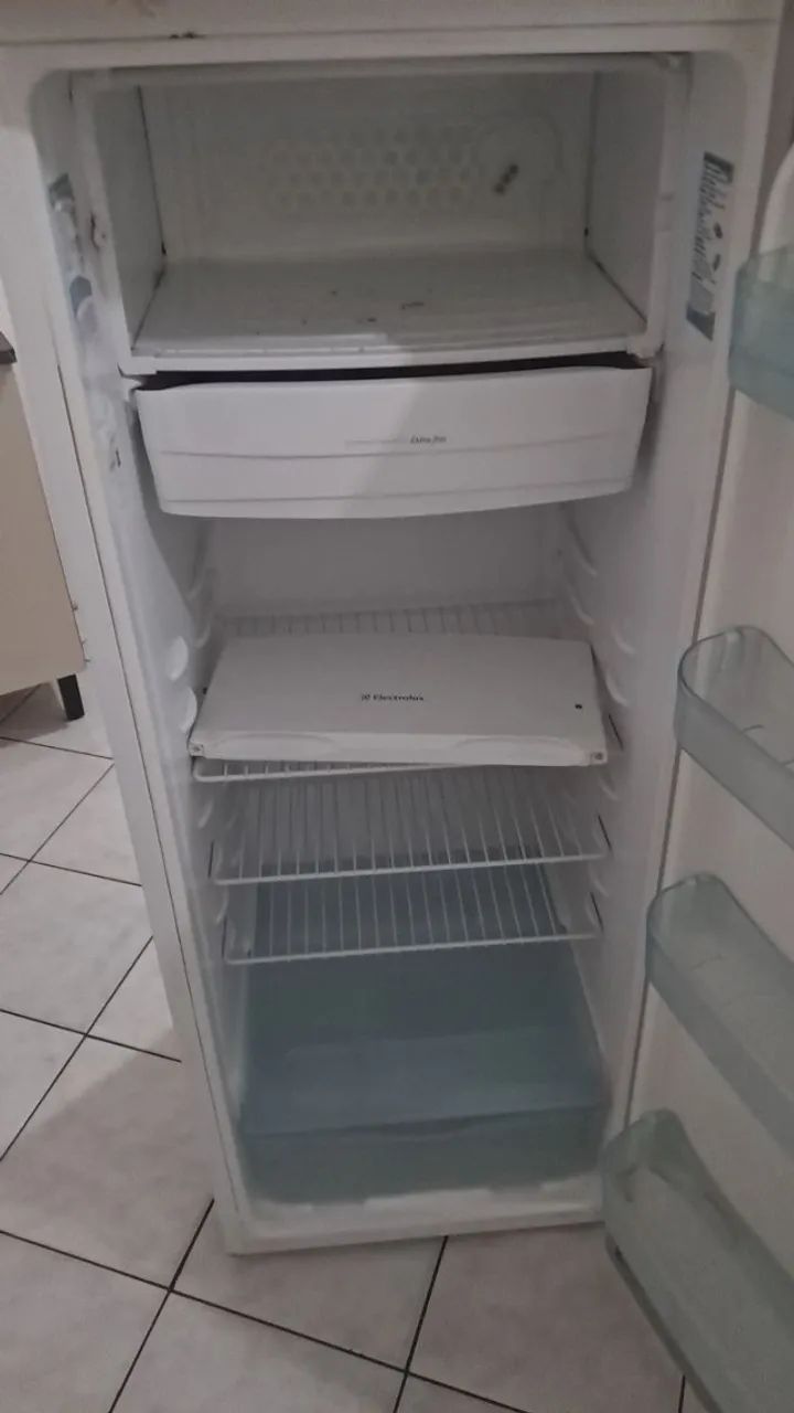 Geladeira Usada Electrolux - Foto 2