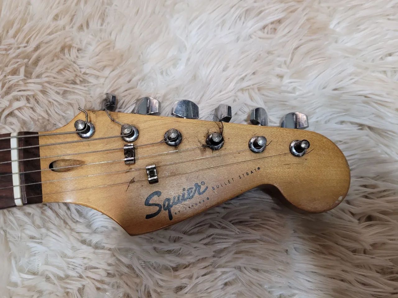 Guitarra Squier Bullet Stratocaster