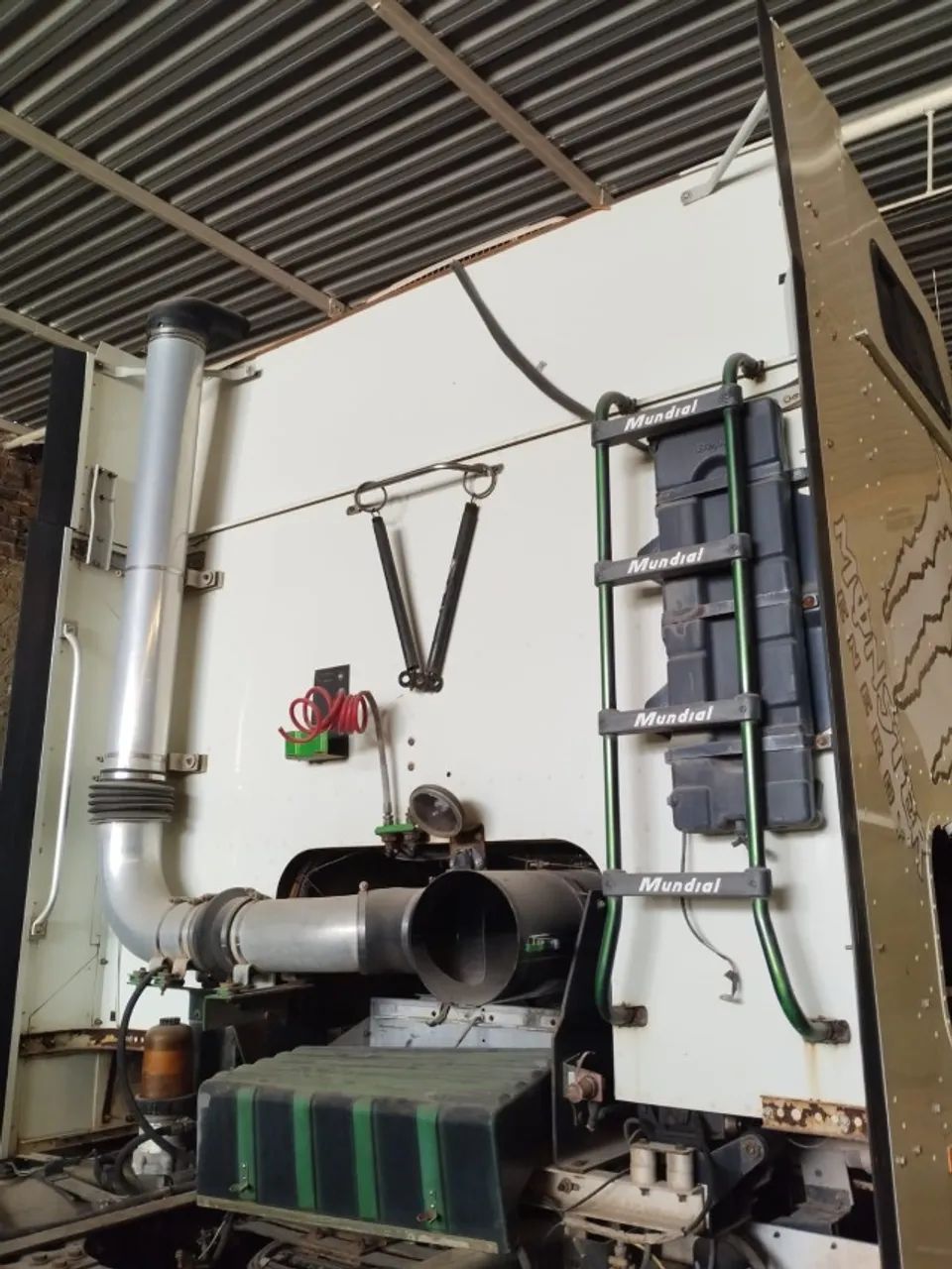 SUCATA DE CAMINHAO INTERNACIONAL 9800 - Foto 4