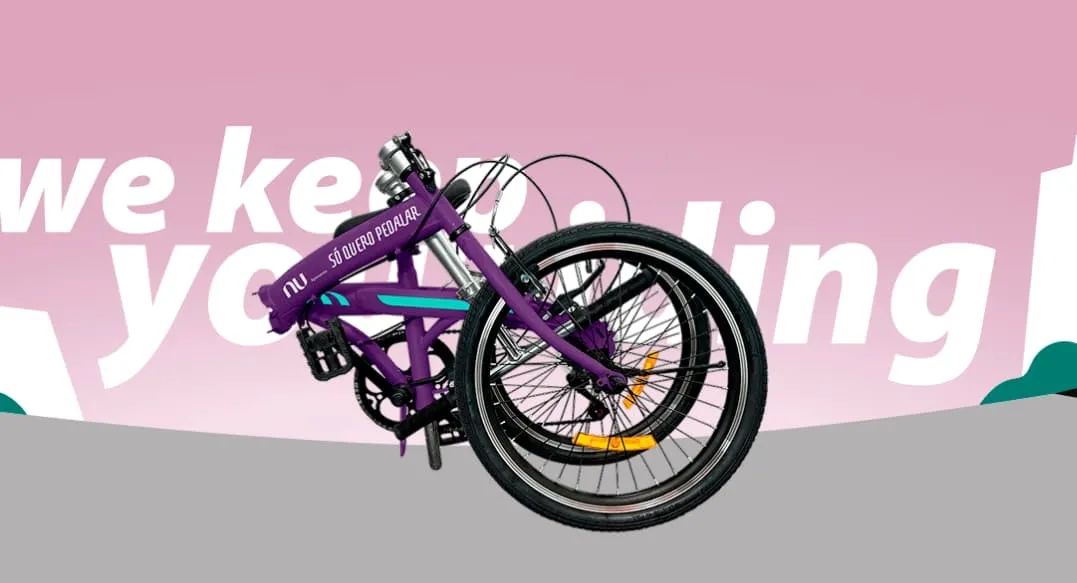Bicicleta Dobrável Roxa do Nubank Nova  - Foto 4