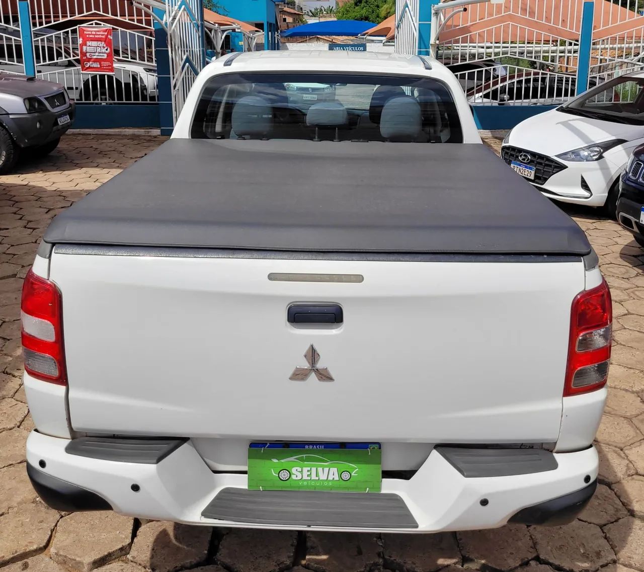 L-200 TRITON GL 4x4 Mec - Foto 5