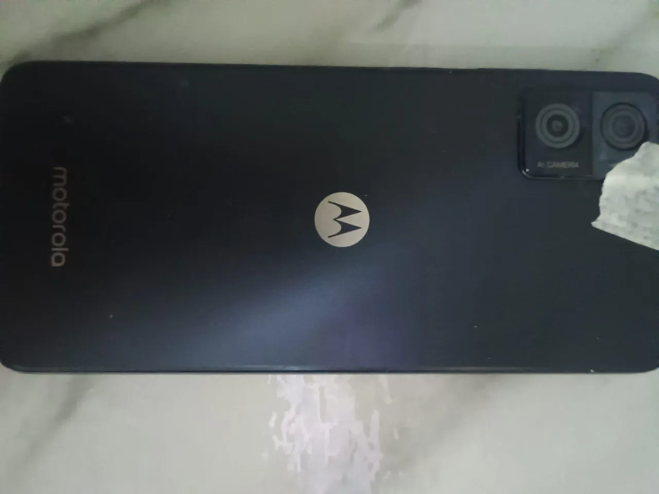Moto e22 em ótimo estado de conservação. com risco de fio de cabelo