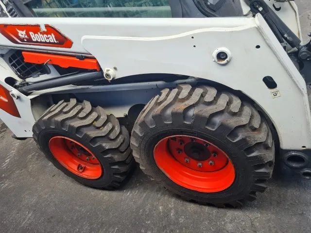 Minicarregadeira Bobcat S450 Ano 2022 Com 1895hs C Ar Cond. - Foto 5