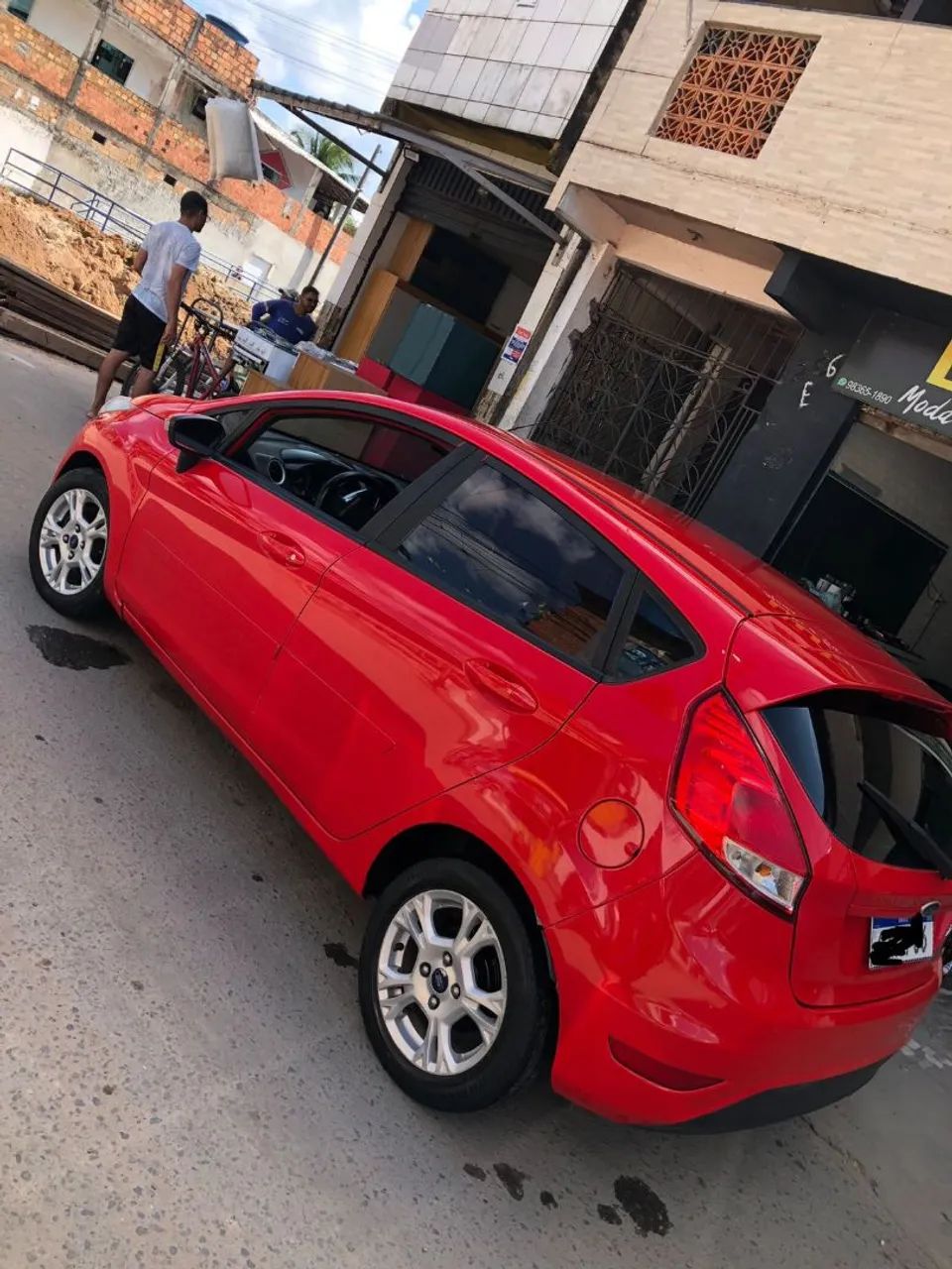 Excelente carro pegar e roda