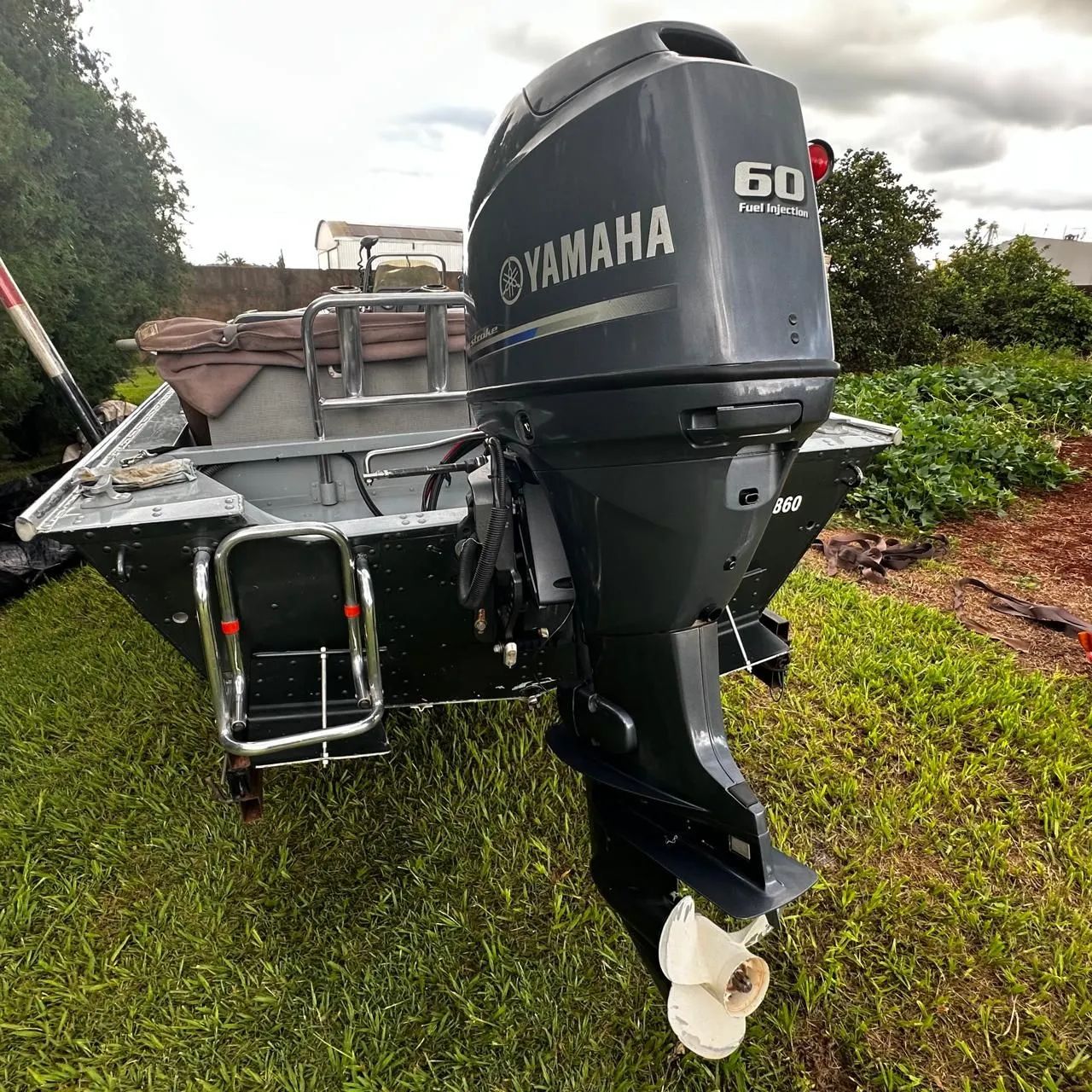 Lancha Levefort Marfin 5.5 CLX  60HP YAMAHA   4 TEMPO - Foto 8