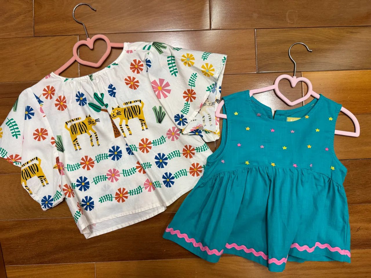 Kit com 2 blusa fábula - Tamanho 4 