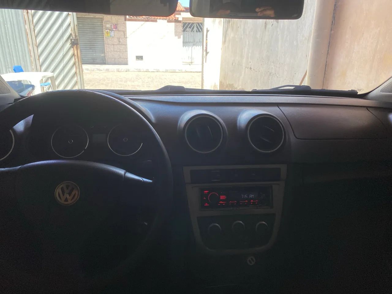 Volkswagen Voyage 1.0/1.0 City MI Total Flex 8V 4P 2013 - Foto 4