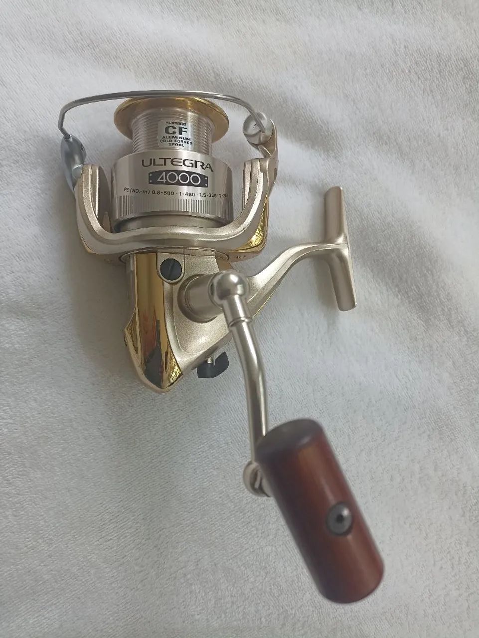 Molinete Shimano Ultegra 4000 Japão Novo na caixa- Pesca Esportiva - Foto 2