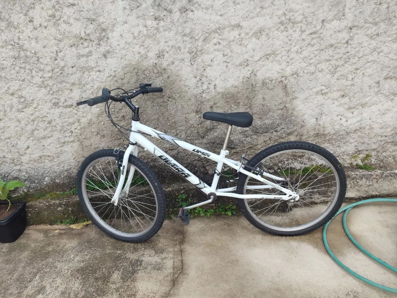 Bicicleta aro 24 com marcha  - Foto 3