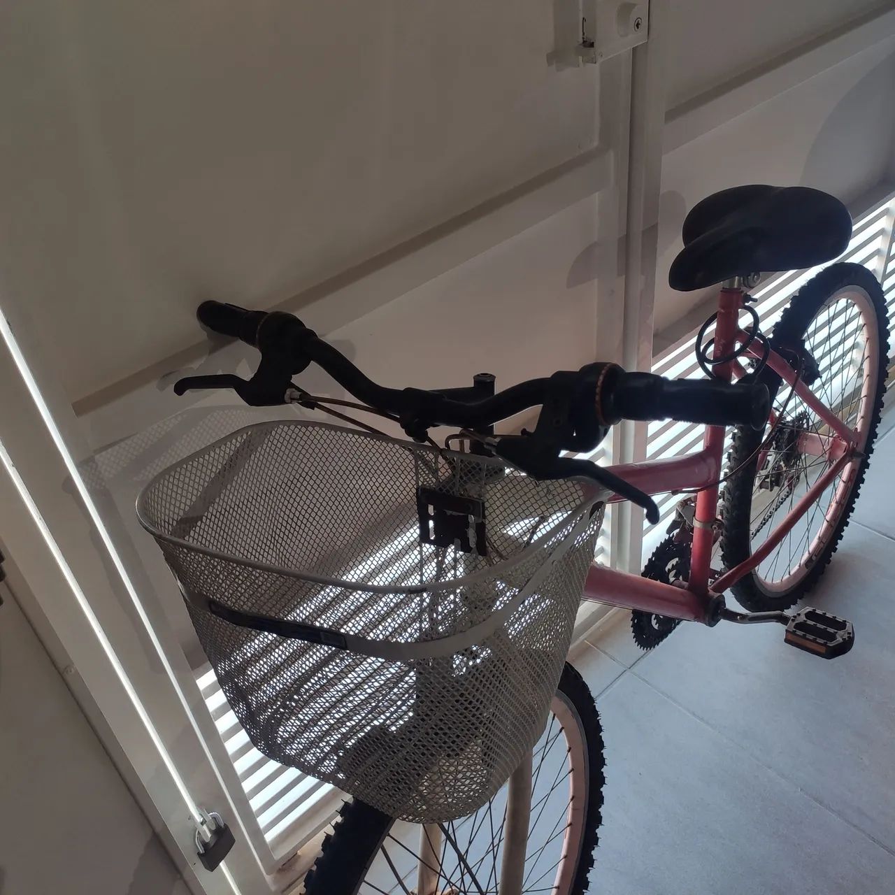 Bicicleta com cesta - Foto 2