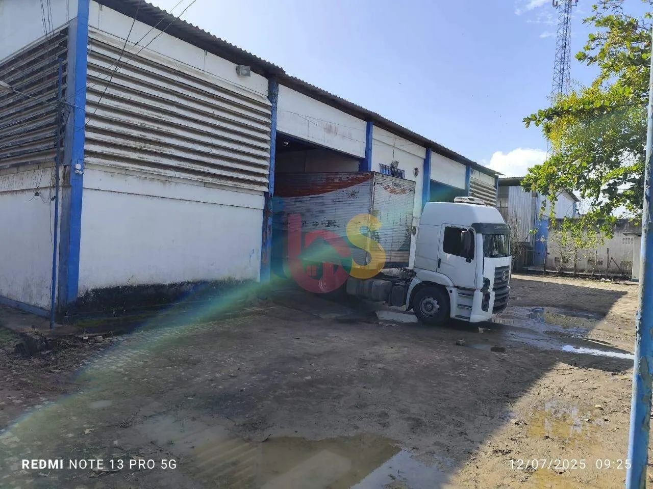 VENDO GALPÃO EM AREA INDUSTRIAL