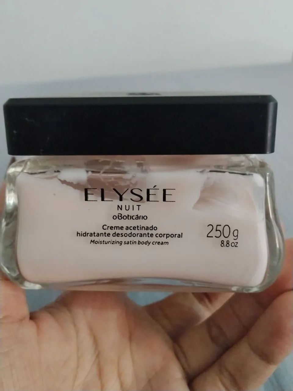 Creme acetinado corporal Elisée Nuit Boticário 