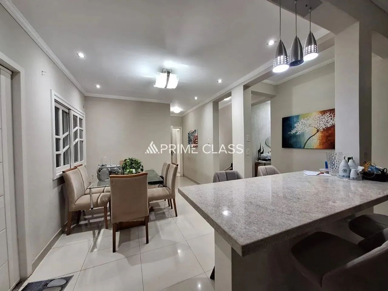 Sobrado 3 Dormitórios sendo 1 suíte , pátio com piscina . Á venda no Bairro Bela Vista - C - Foto 6