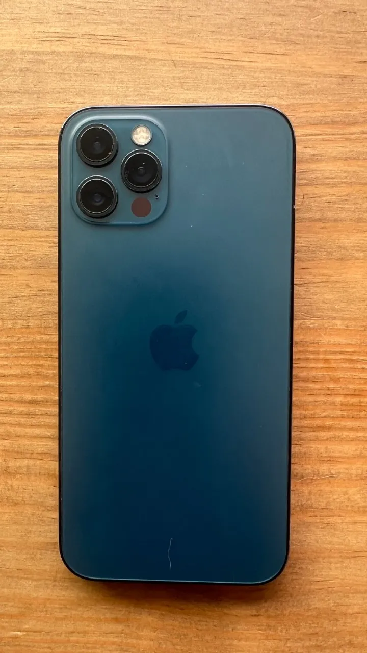 Apple iPhone 12 Pro 256GB 美品