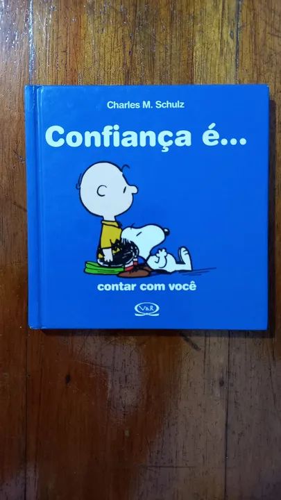 Livro Confiança é... - Charles M. Schulz