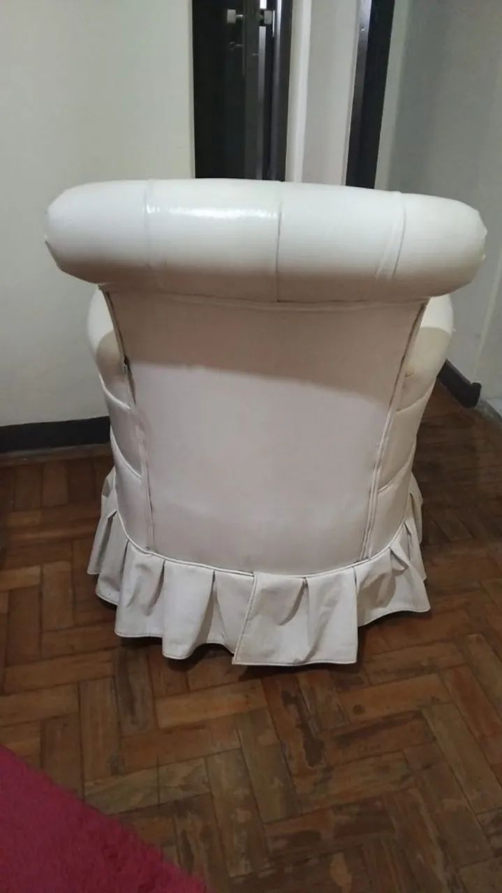 Poltrona de couro branca64618324432001122