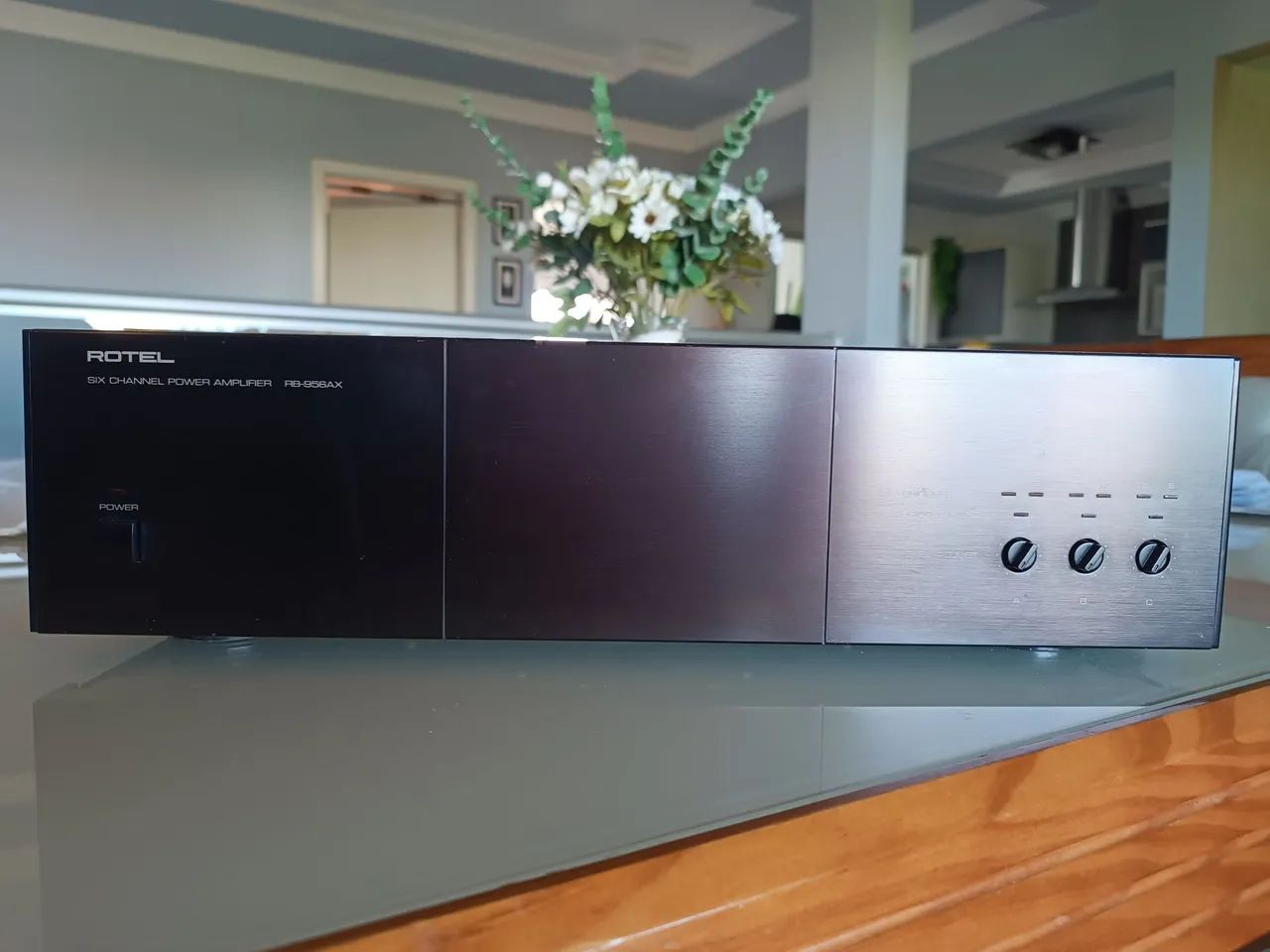 Amplificador Integrado Potência Rotel RB-956AX
